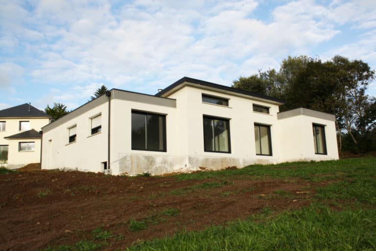 construction-maison-plain-pied-contemporain-monopente-deplafonne.jpg
